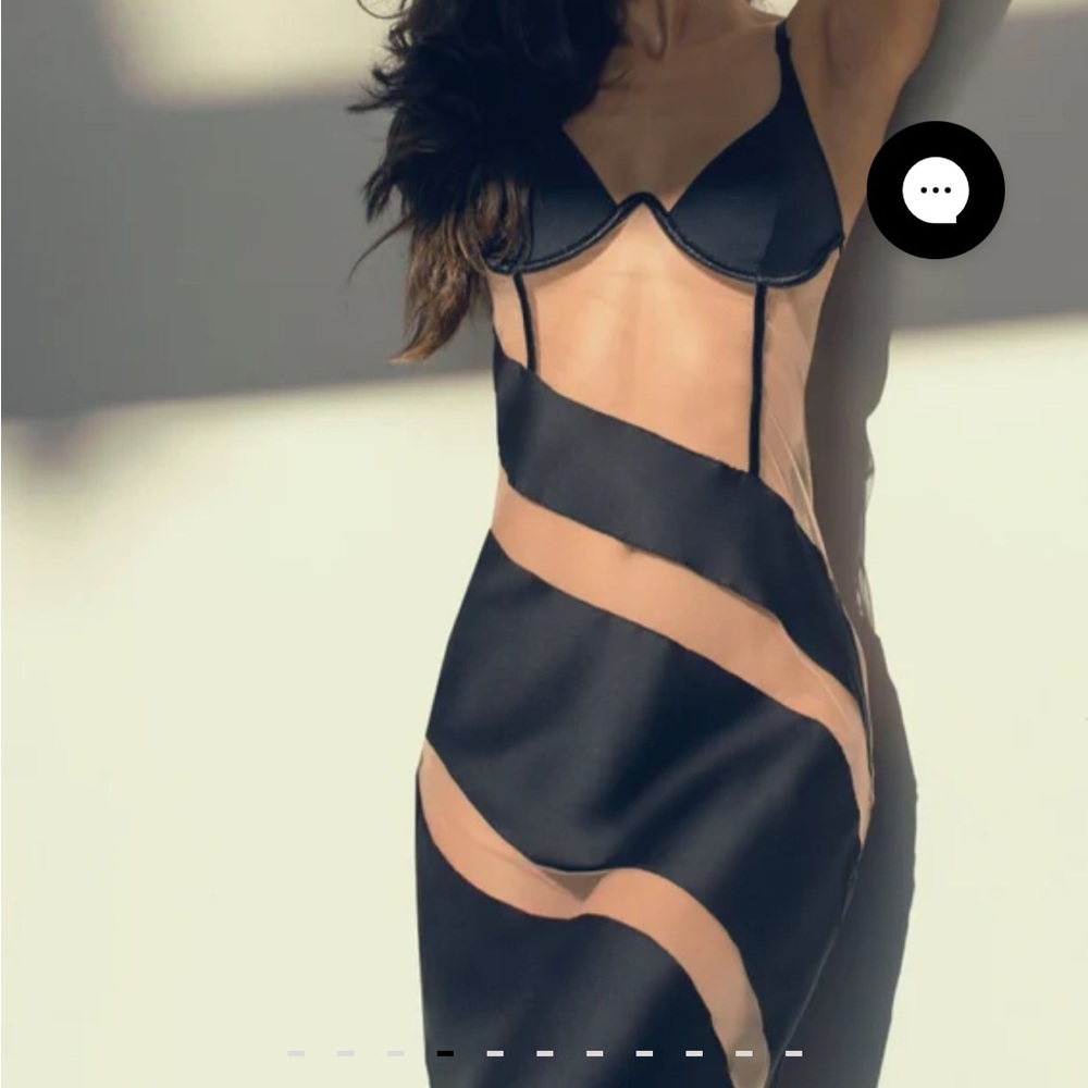 GOD SAVE QUEENS SCARLETT DRESS